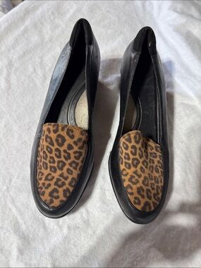 Black Leopard-Print Loafers for Women